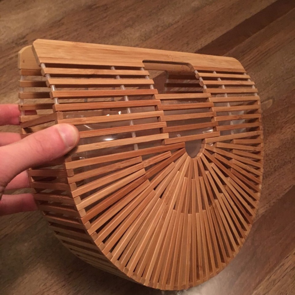 Semi-circular bamboo beach handbag - Picture 6 of 7